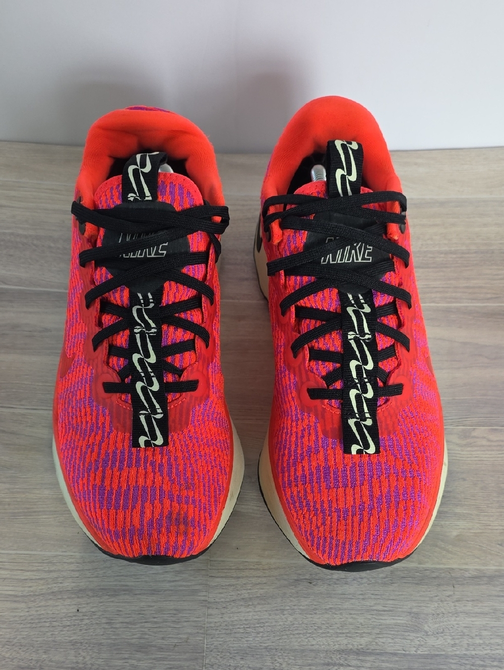 Nike Womens Motiva Walking Comfort Shoes – Vibrant Crimson Orange/Purple Knit 9 - Picture 6 of 11